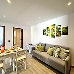 Downtown With Pool By Homing Appartement Albufeira