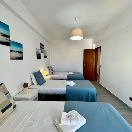 Downtown With Pool By Homing Apartment *