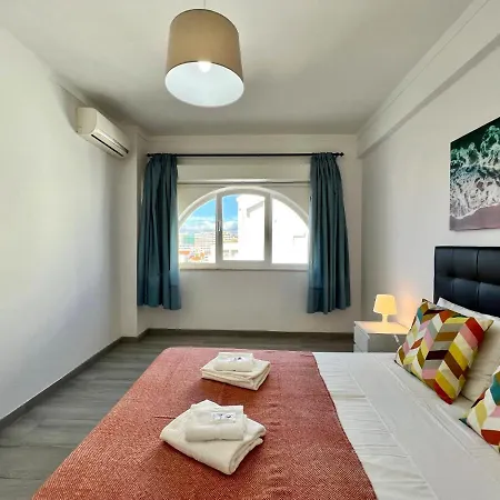 Downtown With Pool By Homing Apartment *