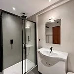 Downtown With Pool By Homing Albufeira
